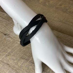 Black Leather Braided Bracelet Handmade jewelry Durable oil-tanned Leather